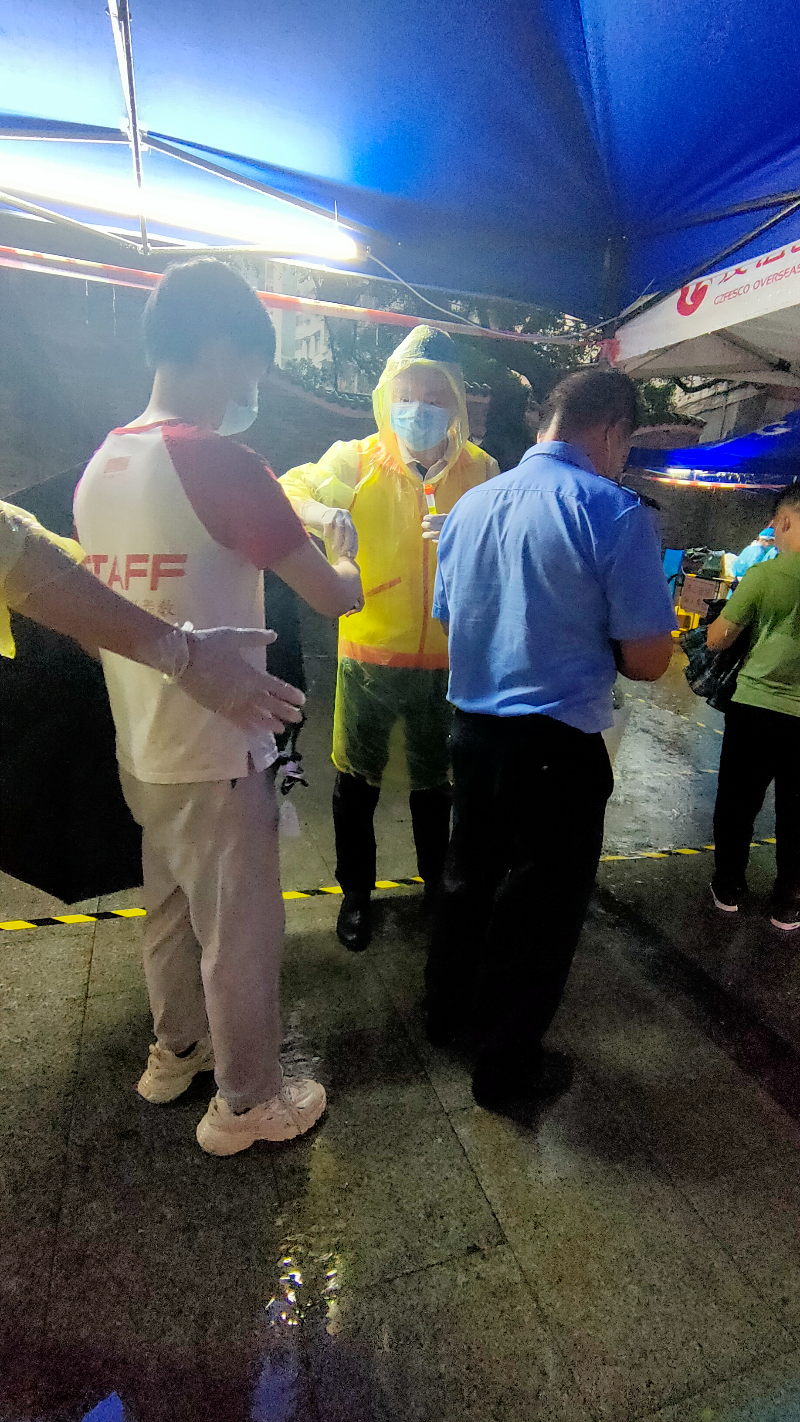 （增）风雨中的坚守.jpg