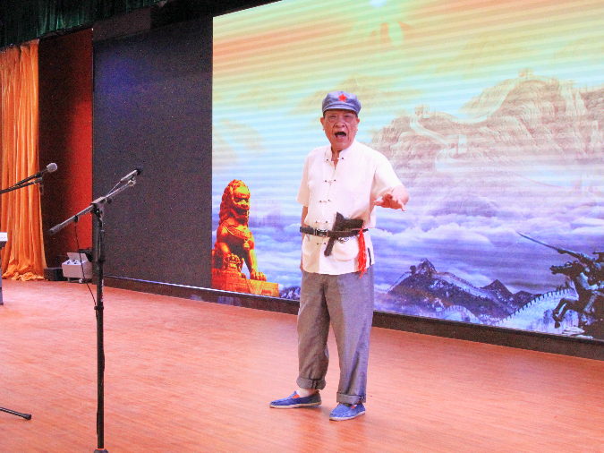 图5：粤曲表演《祖国的好山河，寸土不让》.jpg